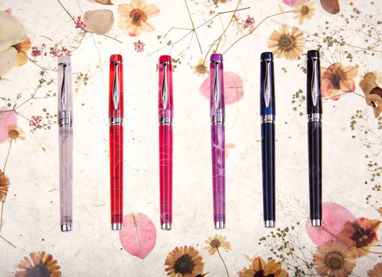 送禮首選(合購2支)SKB 四季袖珍原子筆(含筆芯*2+附精美提袋*2+享免費刻字)(請註明顏色及姓名及刻字字體)送禮自用兩相宜 免運