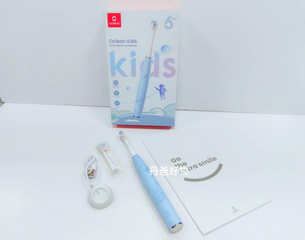 加贈2入組刷頭 Oclean 歐可林 兒童版音波電動牙刷(專為6至12歲的兒童設計)